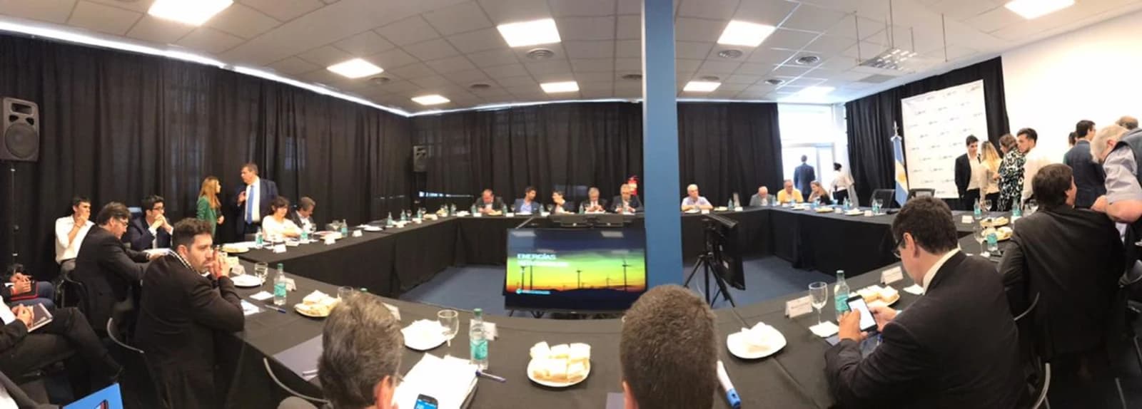 Macri participaría de la reunión multisectorial de las energías renovables que se realizará este mes en Córdoba