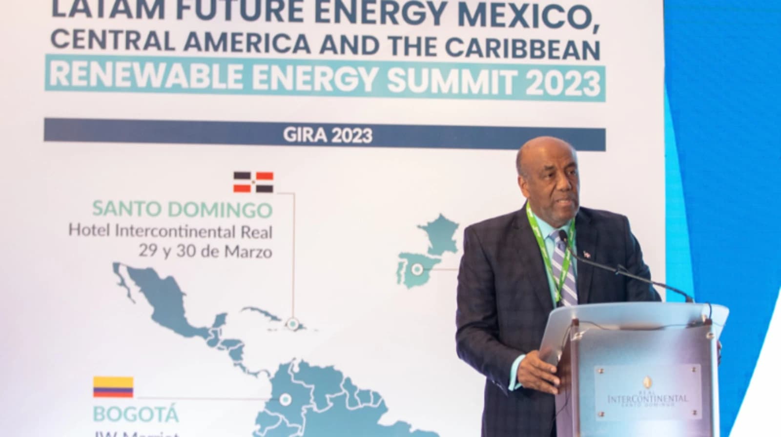 Antonio Almonte anunció nuevas licitaciones en República Dominicana y un objetivo de 800 MW renovables