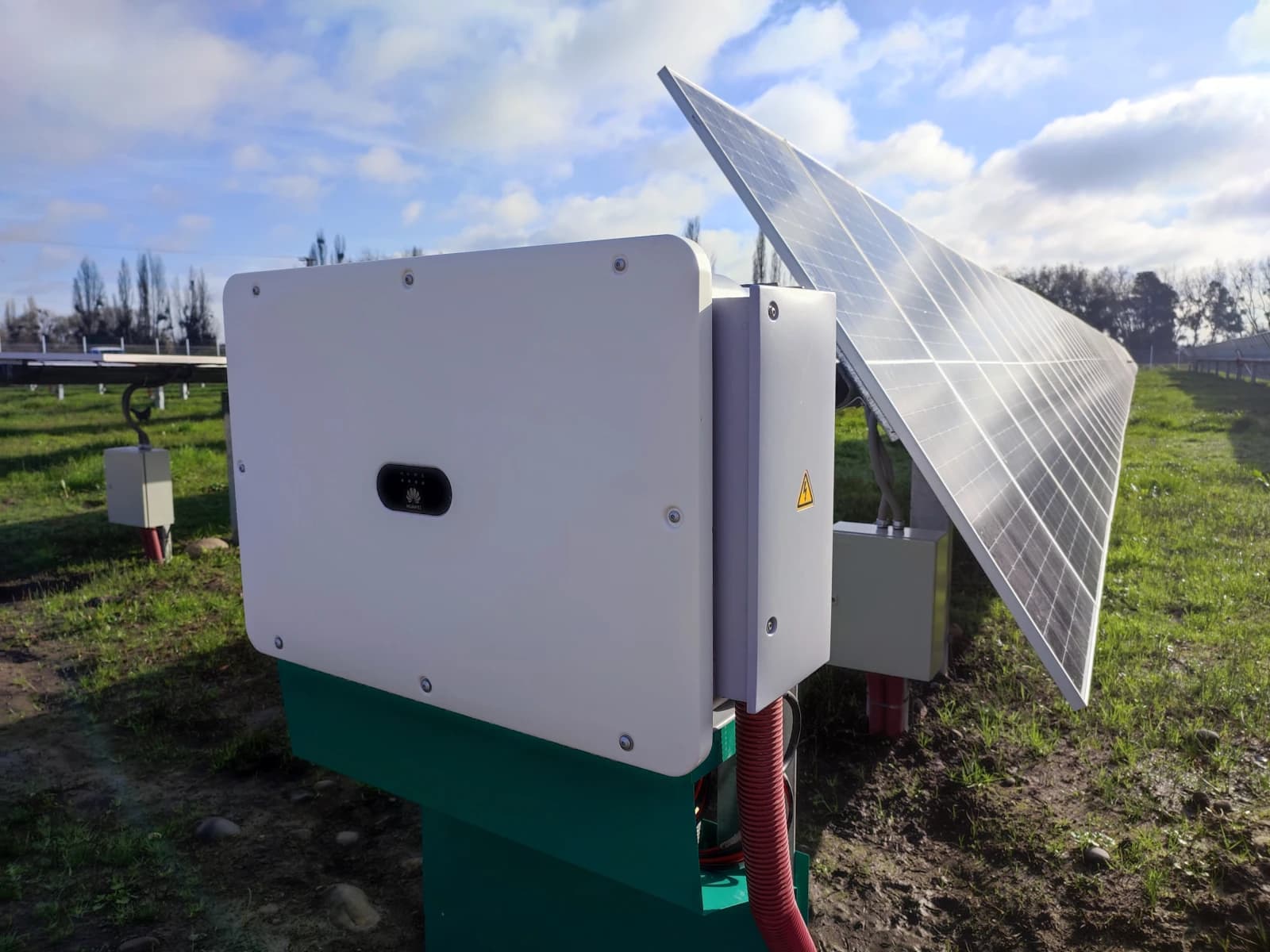 Inauguran la primera planta fotovoltaica PMGD con almacenamiento en Chile
