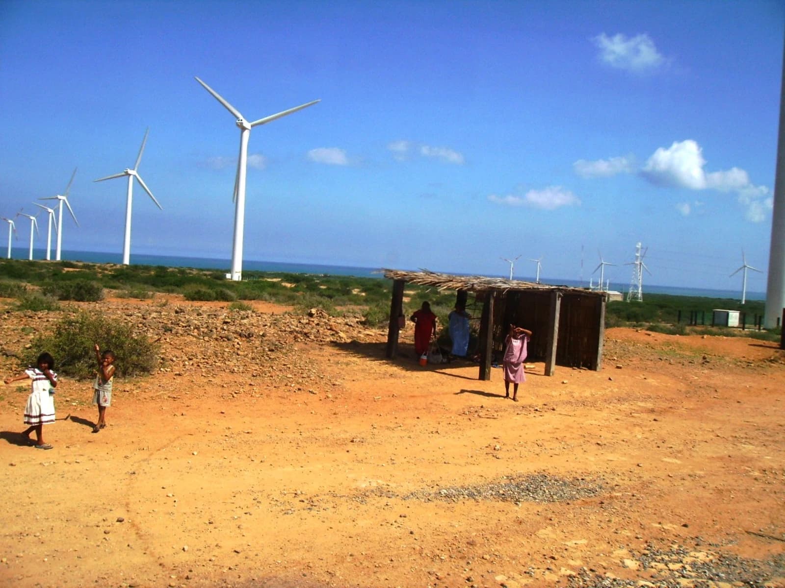 Colombia: Inversores de La Guajira se reunieron con el Gobierno para agilizar la construcción de 1.500 MW eólicos